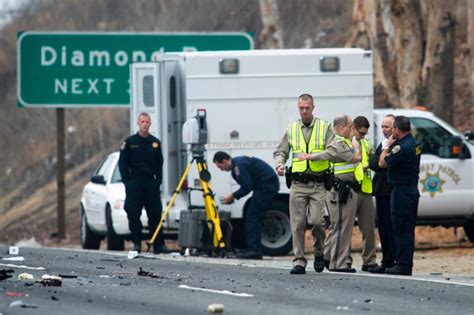 3 members of California family killed, 6 others hurt in crash on interstate east of Los Angeles